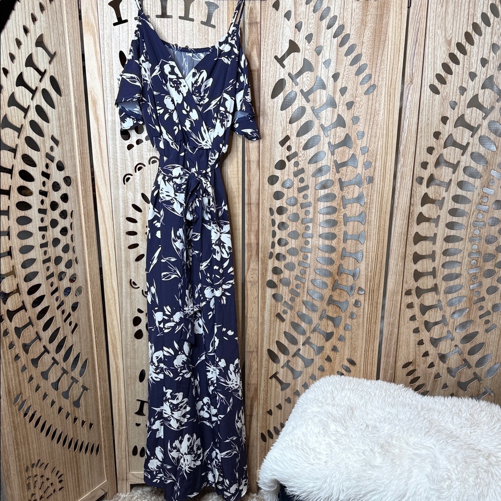 SHEIN Navy and White Floral Maxi Dress